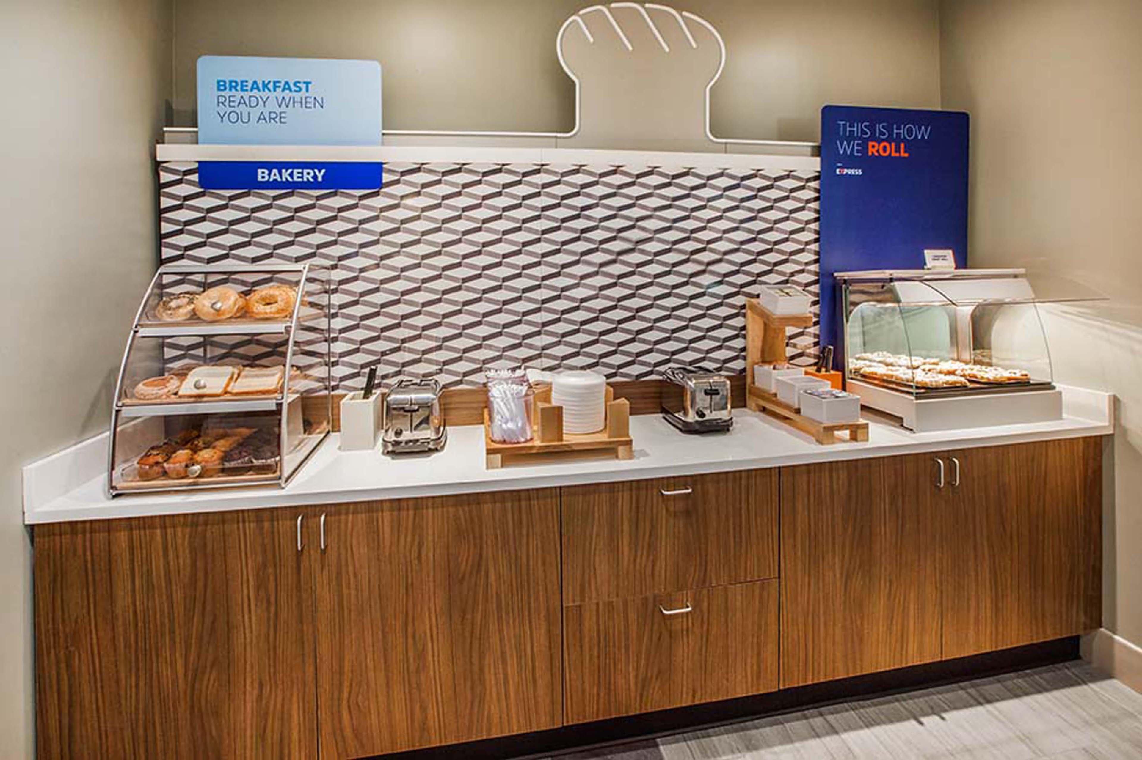 Holiday Inn Express Hotel & Suites Portland-Northwest Downtown By Ihg Extérieur photo