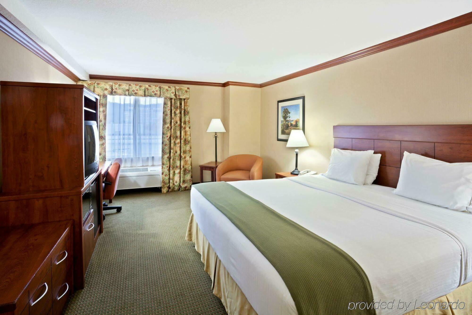 Holiday Inn Express Hotel & Suites Portland-Northwest Downtown By Ihg Extérieur photo
